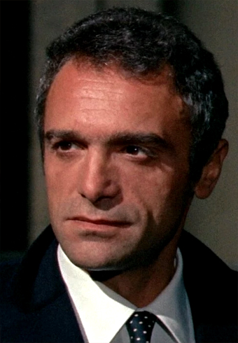 la foto dell'attore Luigi Pistilli, interprete brechtiano e volto del western all'italiana di Sergio Leone