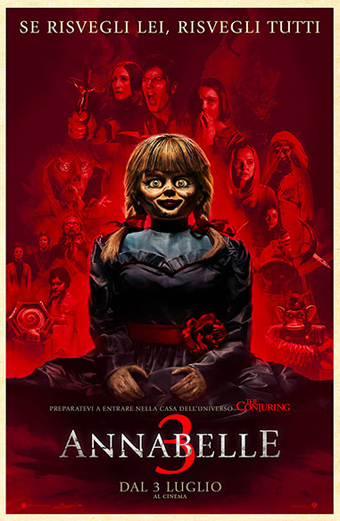 Locandina di Annabelle 3 (2019): la bambola maledetta Annabelle al centro, con sfondo scuro e atmosfera horror, titolo in rosso e scritta 'Viene a casa'