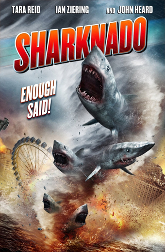 Tre squali aggressivi a bocca spalancata volano in un tornado sopra una città allagata, con una ruota panoramica sullo sfondo. La scena è caotica e drammatica. Sul poster sono riportati i nomi Tara Reid, Ian Ziering, John Heard, Sharknado, Enough Said