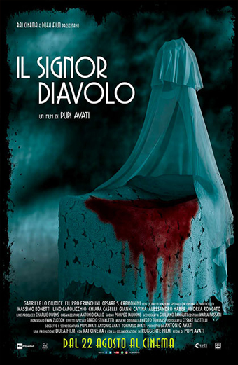 Movie poster for Il Signor Diavolo. A blood-stained stone altar is draped with a pale blue cloth, evoking a ghostly figure. The background is dark and ominous, creating a chilling and suspenseful mood. Text on the poster reads: Il Signor Diavolo, un film di Pupi Avati, dal 22 agosto al cinema, with credits for cast and crew at the bottom.