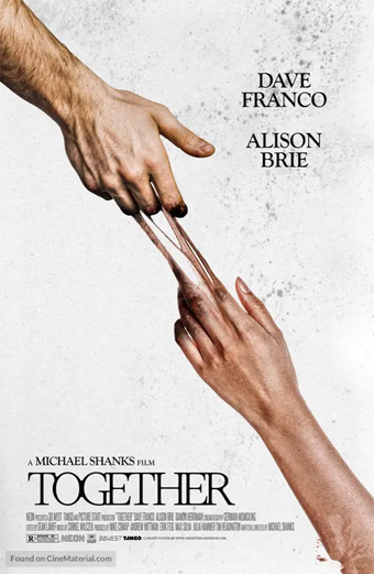 Locandina di Together (2025): i volti di una coppia parzialmente fusi insieme su sfondo scuro, a evocare il body horror della fusione corporea al centro del film